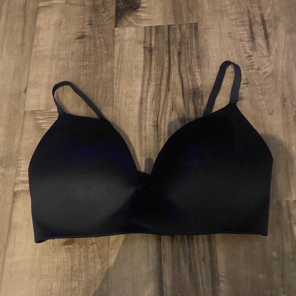 Barely worn La Senza Bra - Picture 1 of 6